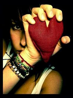 bdthg9xemo_girl_3.jpg